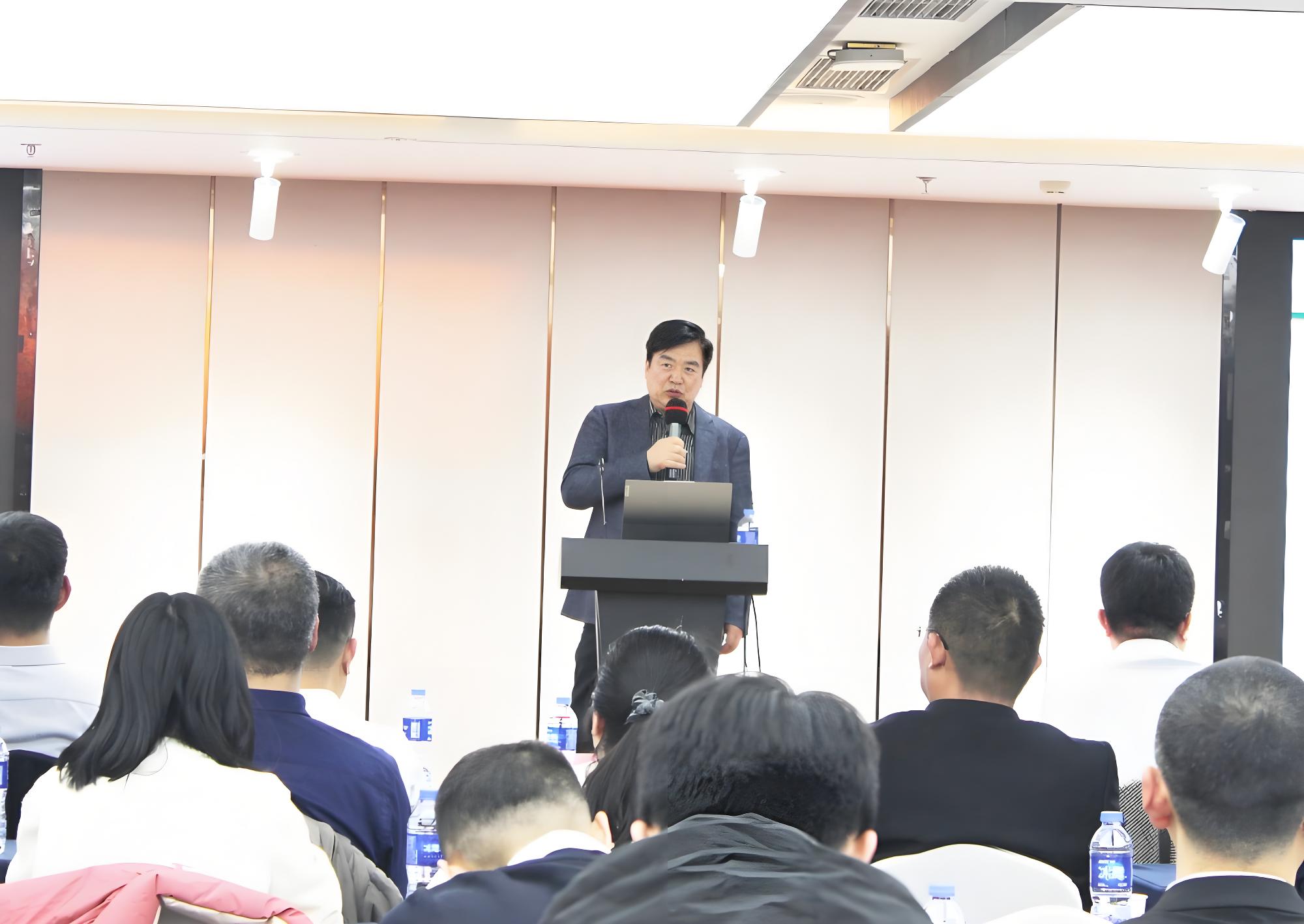 华源泰盟2024中层干部年度总结会议在保定召开