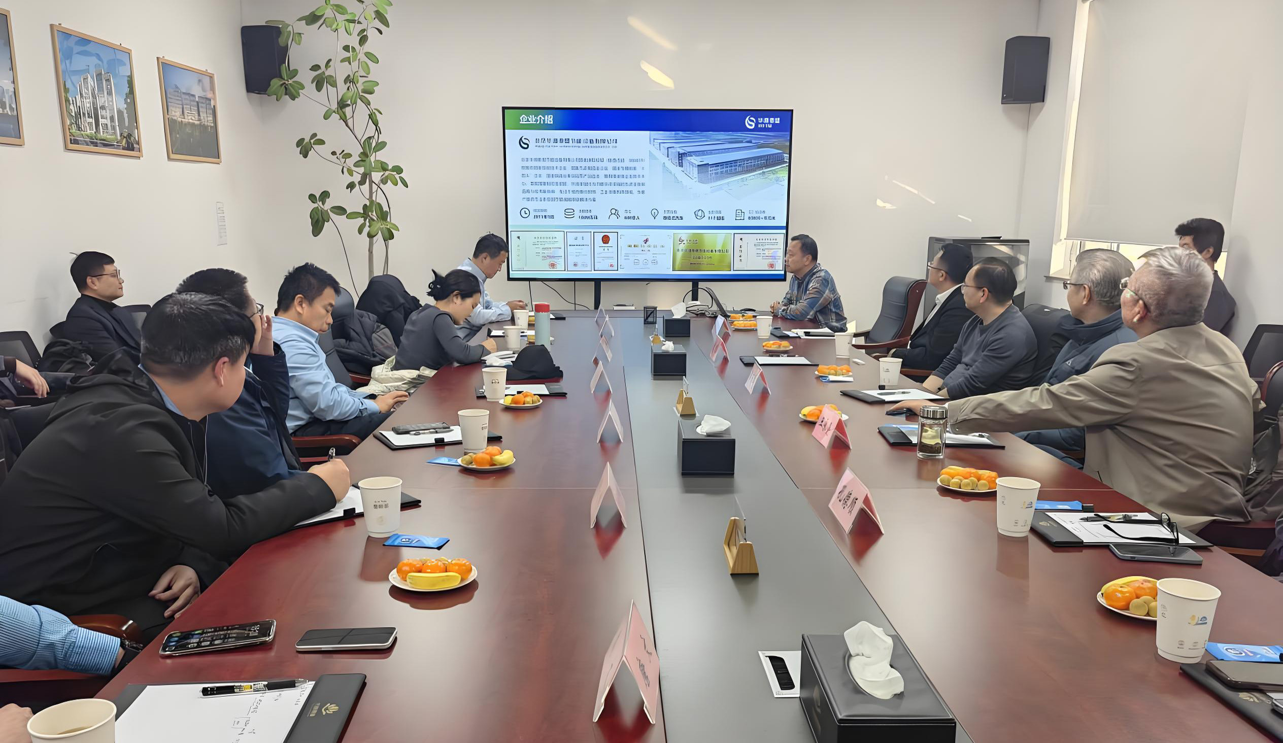 华源泰盟亮相新能源供热沙龙--分享数字孪生技术助力节能实践